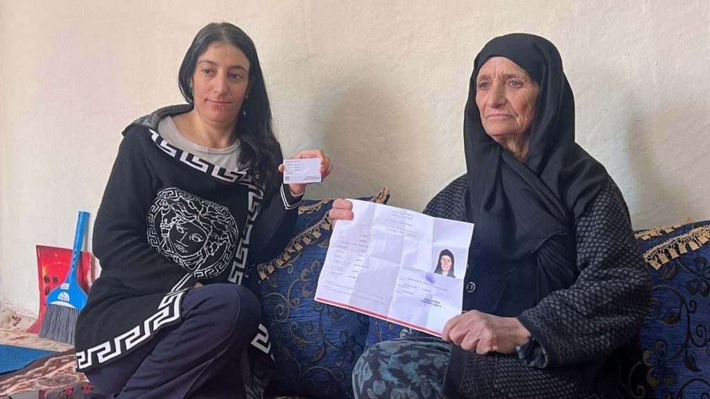 Hakkari’de 40 yıldır ‘vatansız’ belgesiyle yaşıyorlar