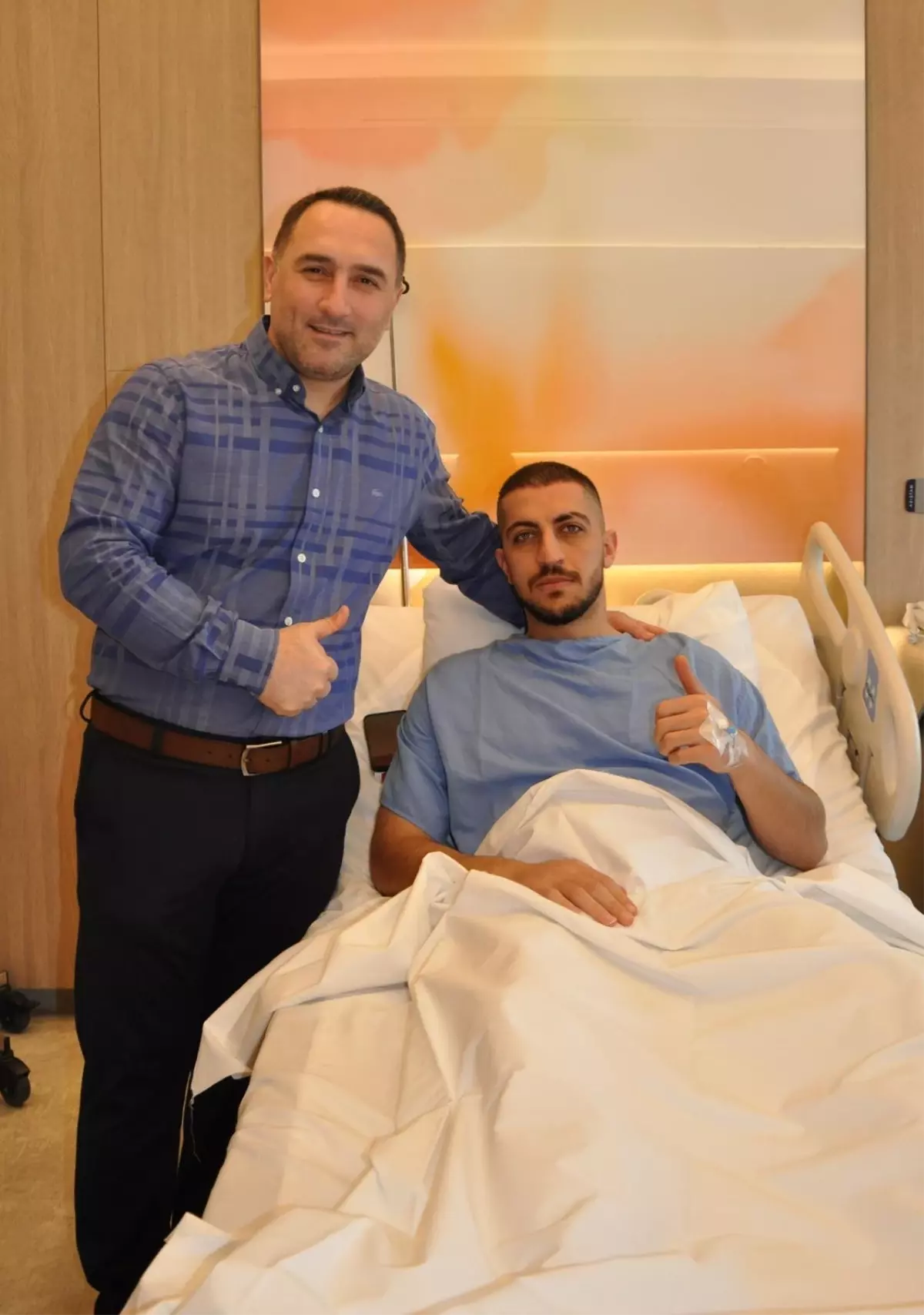 Hosseini 6 Ay Sahalardan Uzak