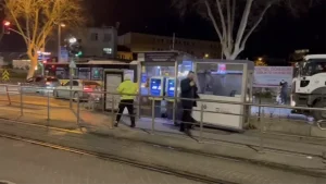 İETT Otobüsü Kadına Çarptı