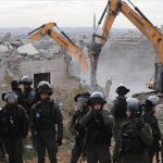 İsrail, El Halil’de çocukların futbol sahasını yıkacak