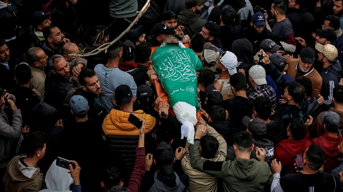 İsrail ordusu Gazze’nin çeşitli bölgelerini bombalamaya devam ediyor