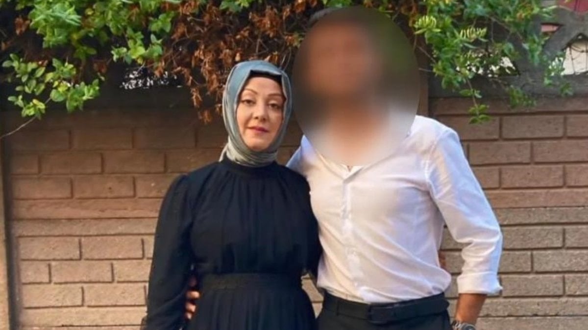 İstanbul’da durakta gördüğü eşini başından silahla vurarak öldürdü