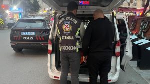 İstanbul’da trafikte yol verme kavgası: Sürücüye para cezası kesildi