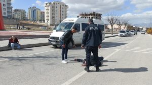 Karaman’da minibüsün çarptığı yaya 32 metre ileri savruldu