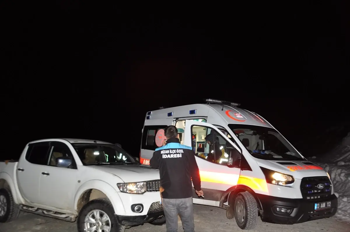 Karla Kaplı Yolda 68 Yaşındaki Hasta Kurtarıldı