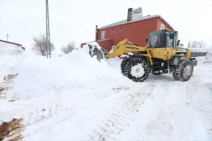 Kars’ta 15 Köy Yolu Ulaşıma Kapandı