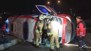 Kartal’da Ambulans ile Cip Kafa Kafaya Çarpıştı