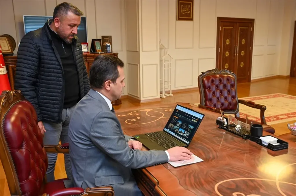 Kastamonu Üniversitesi Rektörü Yılın Kareleri Oylamasında