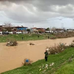 Kız Çocuğu Dereye Düştü
