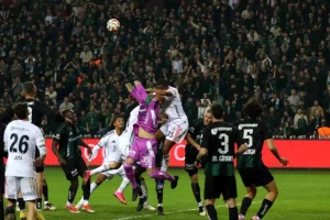 Kocaelispor, Beşiktaş’ı 1-0 Önde Bitirdi