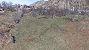 Koyulhisar’da Heyelan: Ekipler Çalışmalara Başladı