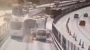 Küçükçekmece’deki Metrobüs Kazası Davasında Şoför Tahliye Edildi