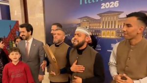 Külliye’deki Ramazan coşkusu sürüyor: İlahisi ile fenomen olan Celal Karatüre de katıldı