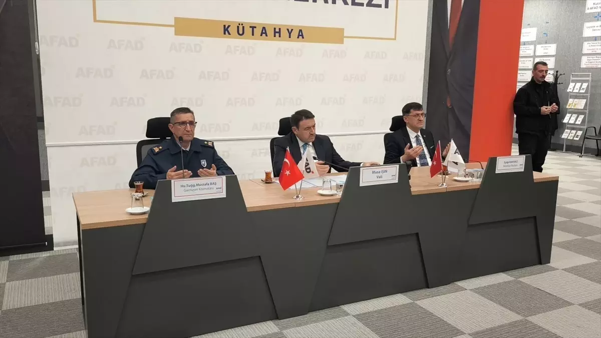 Kütahya’da Deprem Şehitleri Anıldı