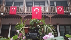 Malatya’nın 200 yıllık tarihi hanı, zamana direniyor