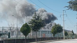 Manisa’da oyuncak fabrikasında yangın