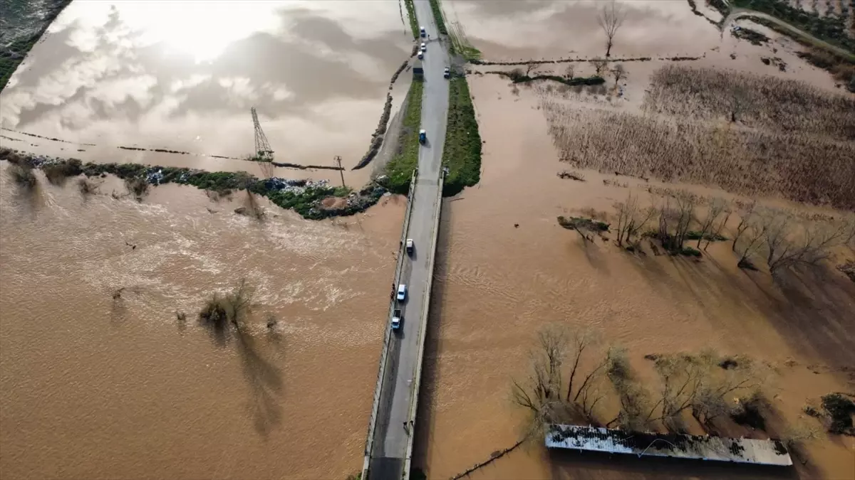 Manisa’da Sağanak Taşkınları
