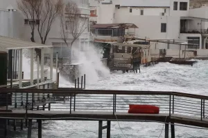 Marmaris ve Bodrum’da Şiddetli Fırtına