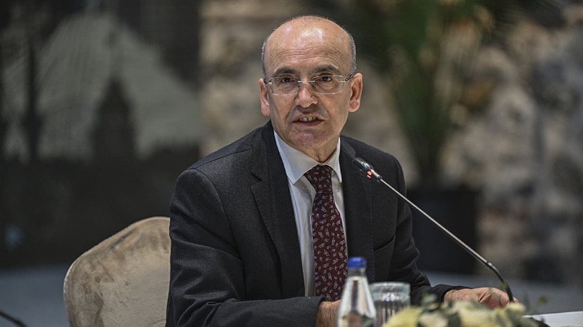 Mehmet Şimşek: Döviz alım satım yetkisi bulunmayan işletmeler denetleniyor