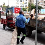 Mersin’de Çöp Dolu Ev Temizlendi