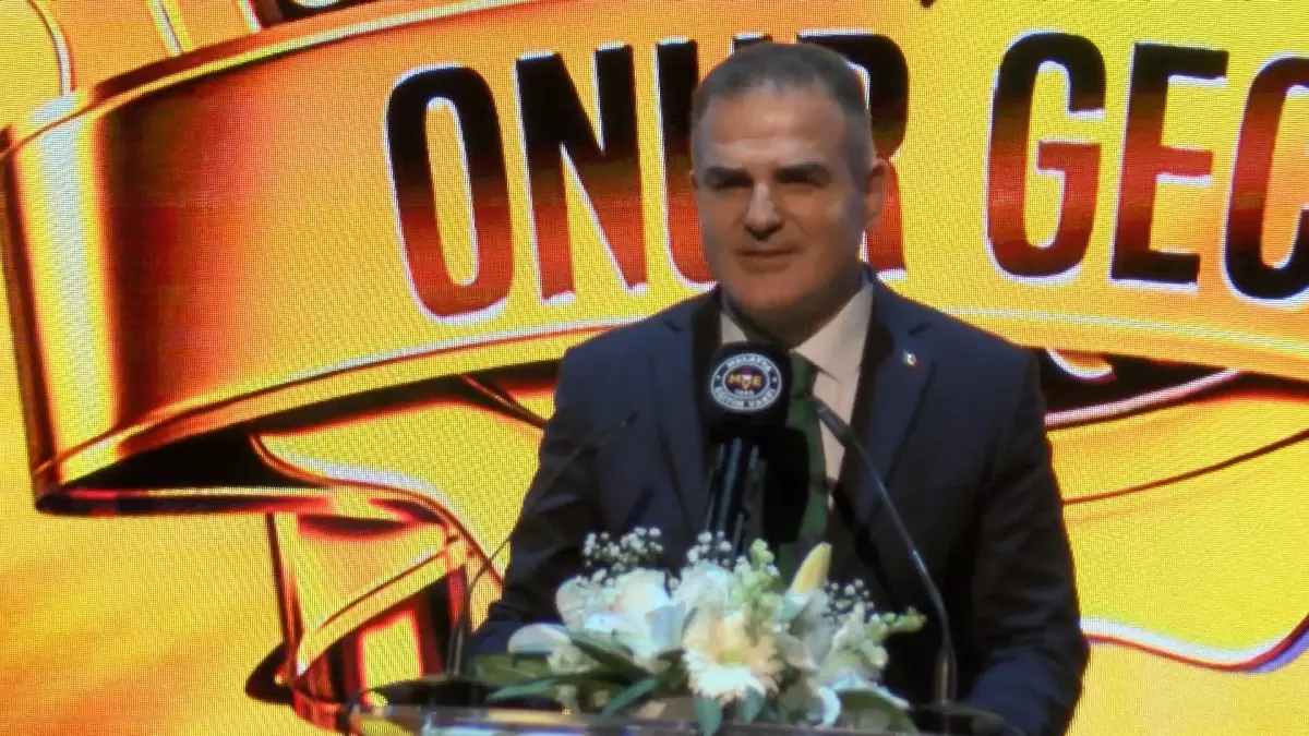 MEV 40. Yılını Kutladı