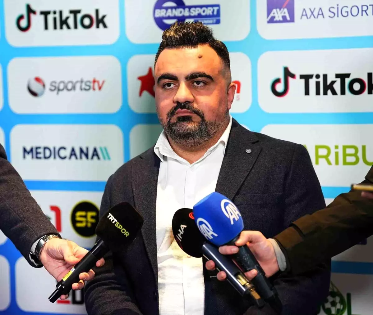 Nesim Turan’dan Para Masa Tenisine Destek