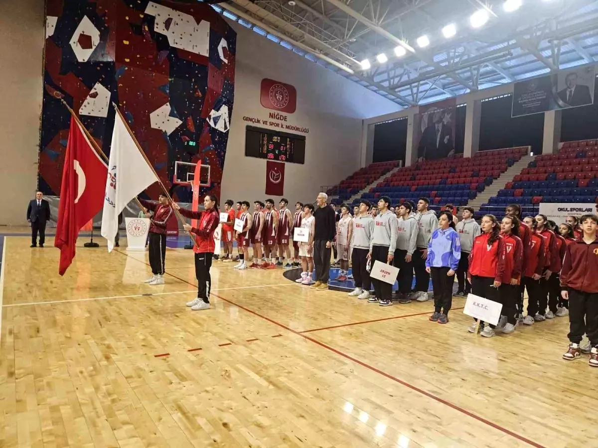 Niğde’de Basketbol Yarı Finalleri Başladı