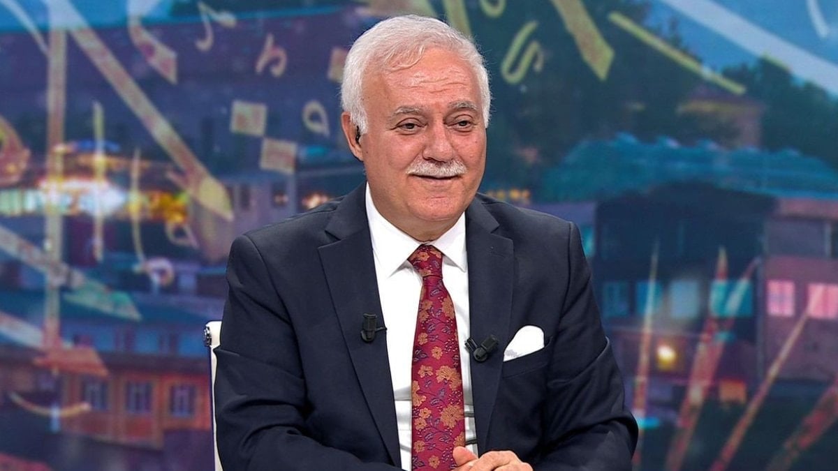 Nihat Hatipoğlu’na ilginç soru: Ghostlamak günah mı