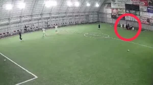 Öğretmen Halı Sahada Kalp Krizi Geçirdi