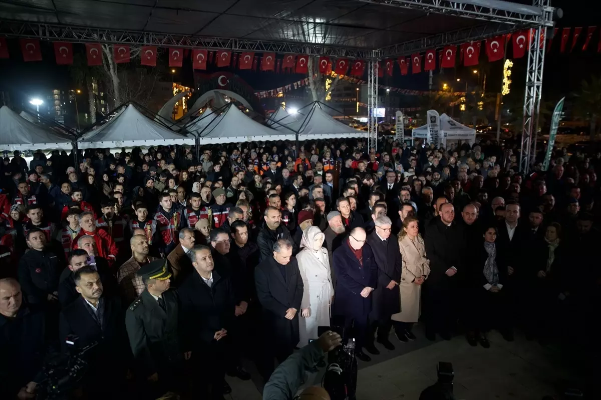 Osmaniye’de 6 Şubat 2023’teki depremlerde yaşamını yitirenler anıldı