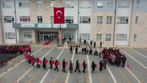 Özel Öğrencilerden Bayrak Sevgisi Gösterisi