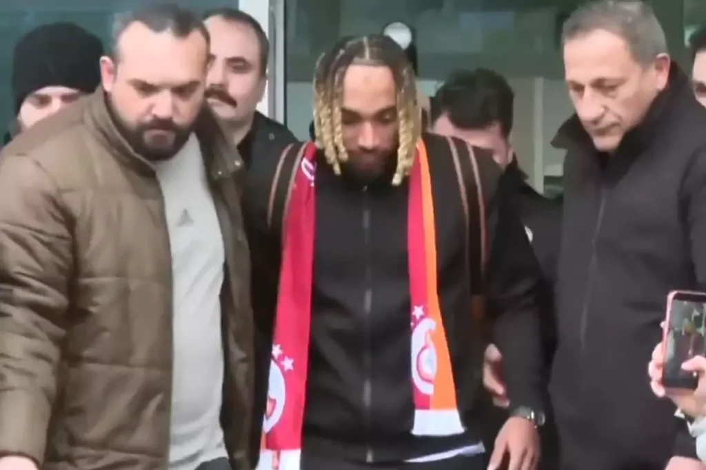 Sacha Boey Galatasaray için İstanbul’da