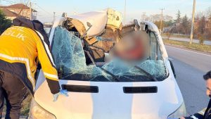 Samsun’da kamyonet, tıra arkadan çarptı: 1 ölü