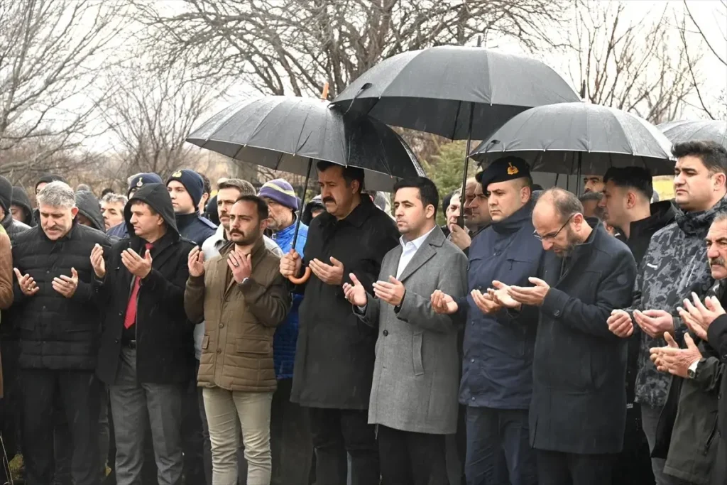 Sivas’ta Ermenilerce şehit edilen 71 asker anıldı