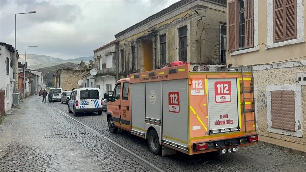 Söke’de Ev Yıkıldı, 4 Hane Tahliye Edildi