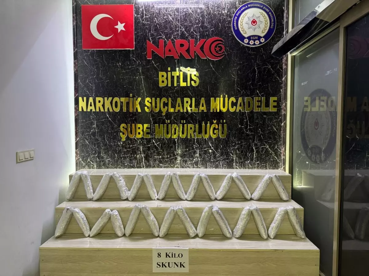Tatvan’da 17.5 kg Skunk Ele Geçirildi