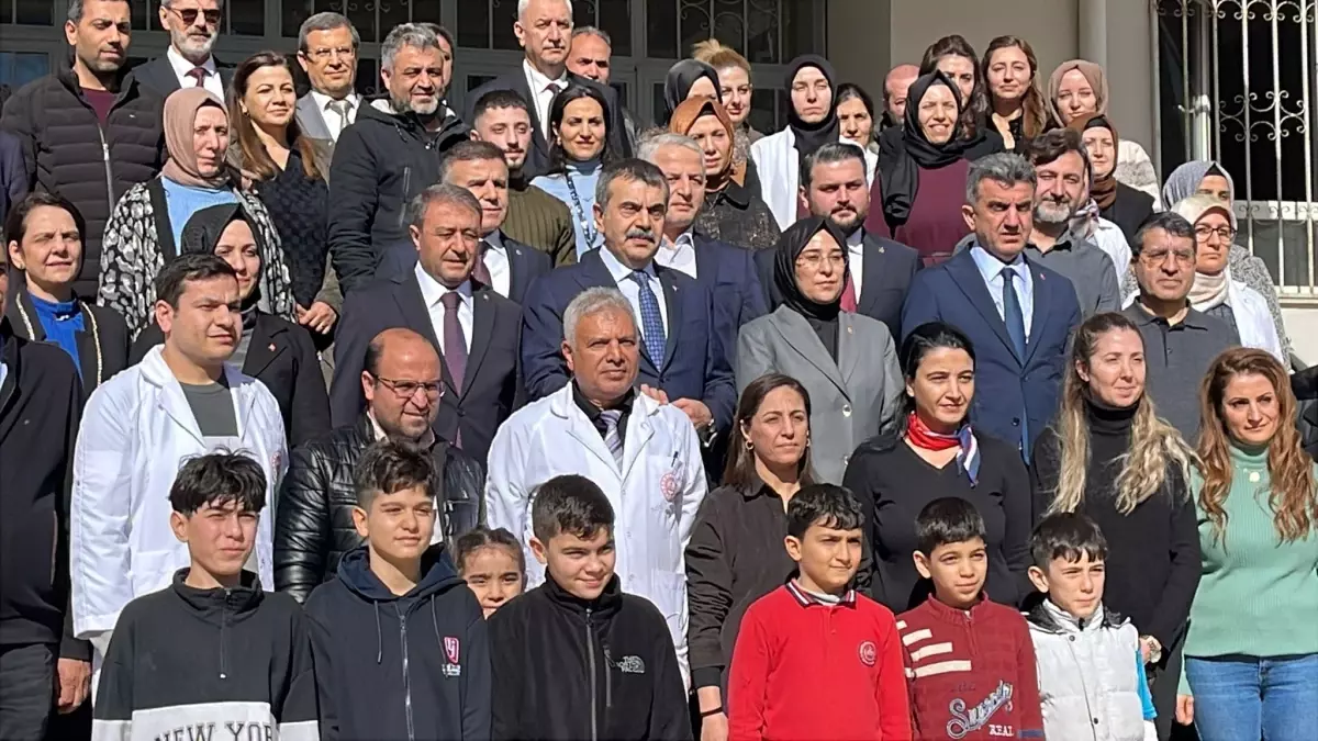 Tekin: Deprem Üzerinden Siyaset Yapmadık