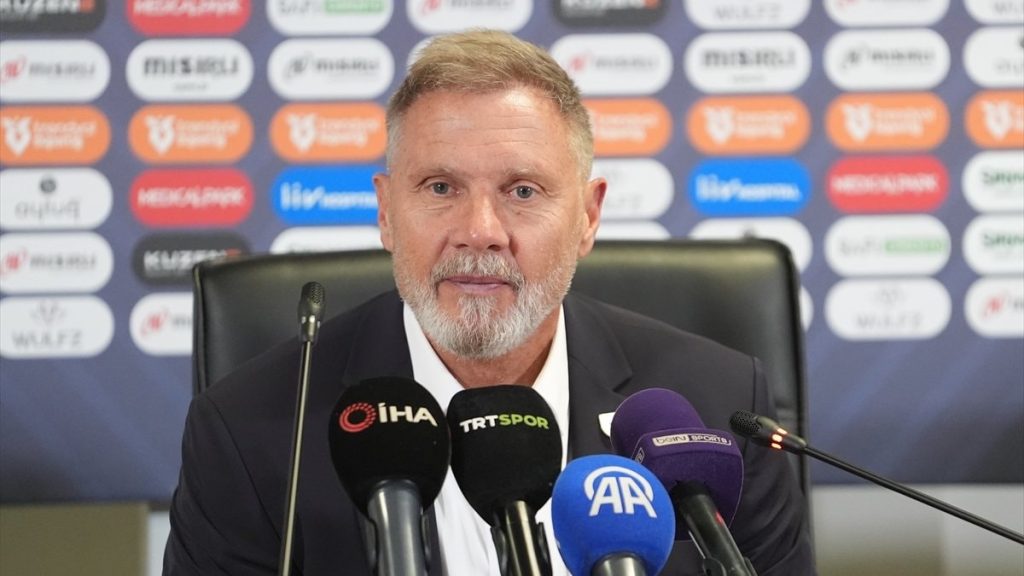 Thorsten Fink: Oyuncuları tanımam lazım