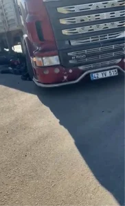TIR’ın Altında Kalan Motosiklet Sürücüsü Kurtarıldı
