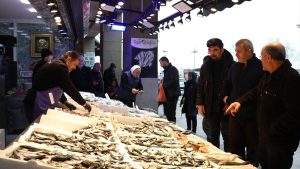 Trabzon’da Ramazan’da balığa olan ilgi devam ediyor