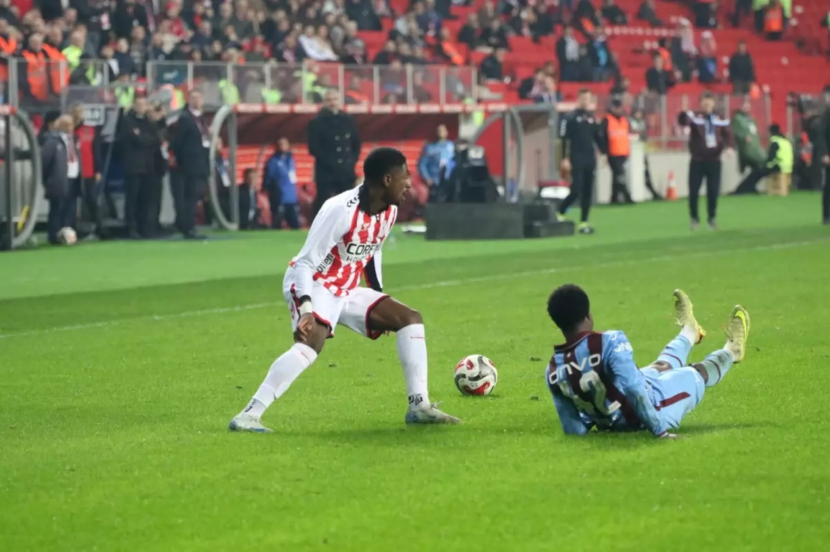 Trabzonspor, Samsunspor’u 3-0 yendi