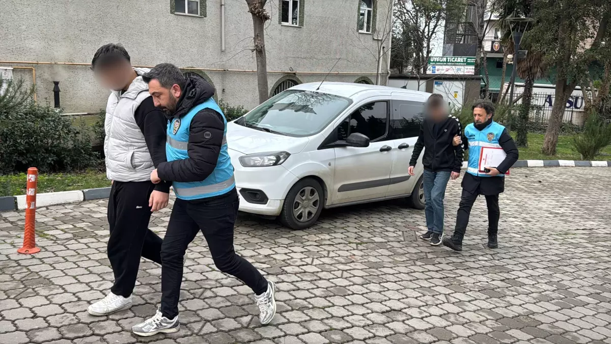 Trabzonspor’a Taşlı Saldırı: 6 Gözaltı