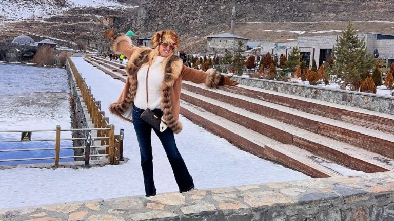 Tuğba Özay, Kars’a gitti: Buralar çok güzel