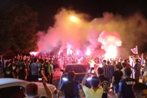 Türk futbolunda tarihi olay! Bir zamanlar Süper Lig’i sallayan takımı taraftarlar devraldı