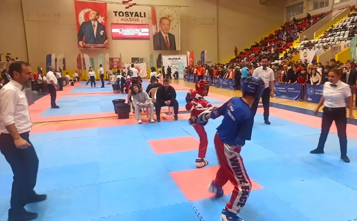 Türkiye Kick Boks Şampiyonası Osmaniye’de Başladı