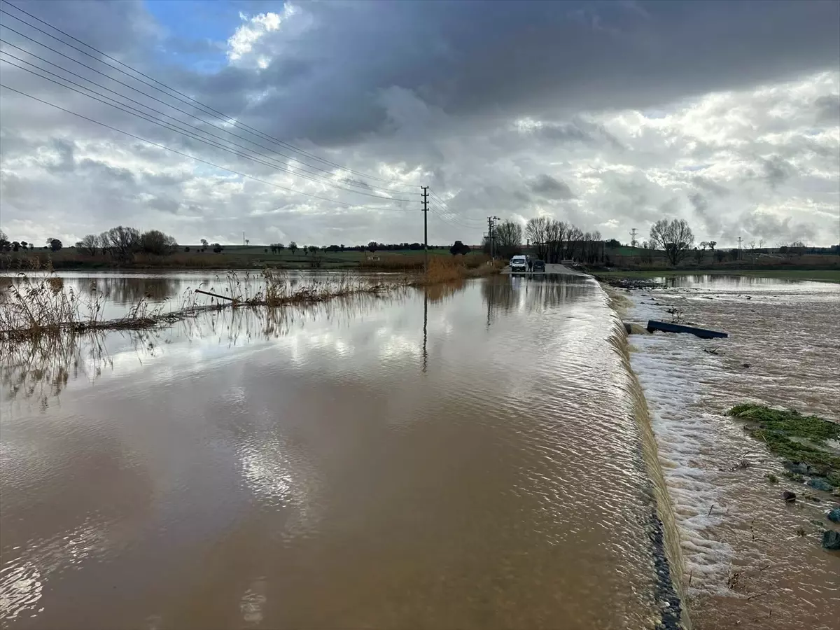 Uşak’ta Dere Taşması Tarım Alanlarını Vurdu