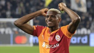 Victor Osimhen, Şampiyonlar Ligi’nde haftanın 11’ine girdi