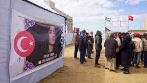 Yıldız Tilbe’den Gazze’ye 300 bin dolarlık yardım: İkinci çadır kent de açıldı