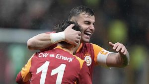 Yunus Akgün ve Abdülkerim Bardakcı, Fenerbahçe’ye gönderme yaptı