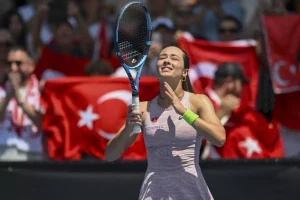 Zeynep Sönmez, Katar Açık Tenis Turnuvası’na özel davet aldı